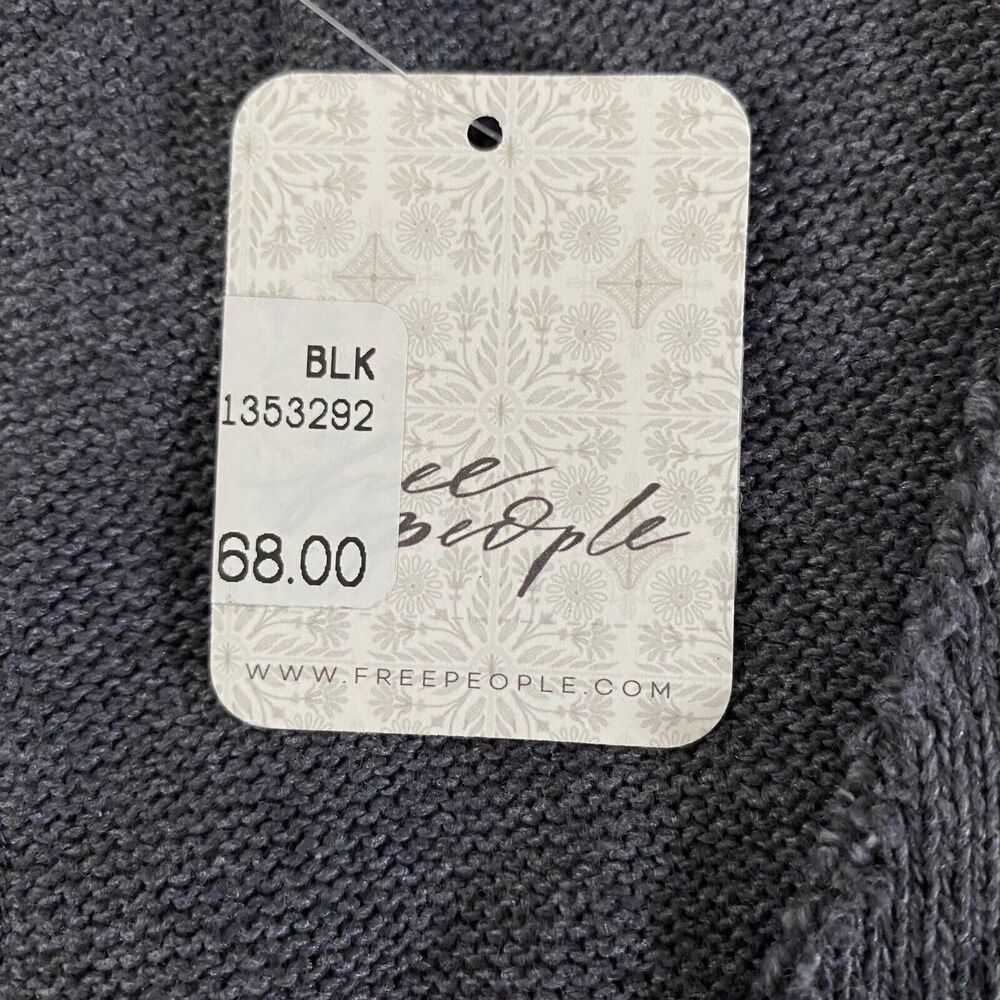 We The Free Like A Boss Tee Womens Size Small Dark Gray Raw Edges Knit NWT - Picture 12 of 16
